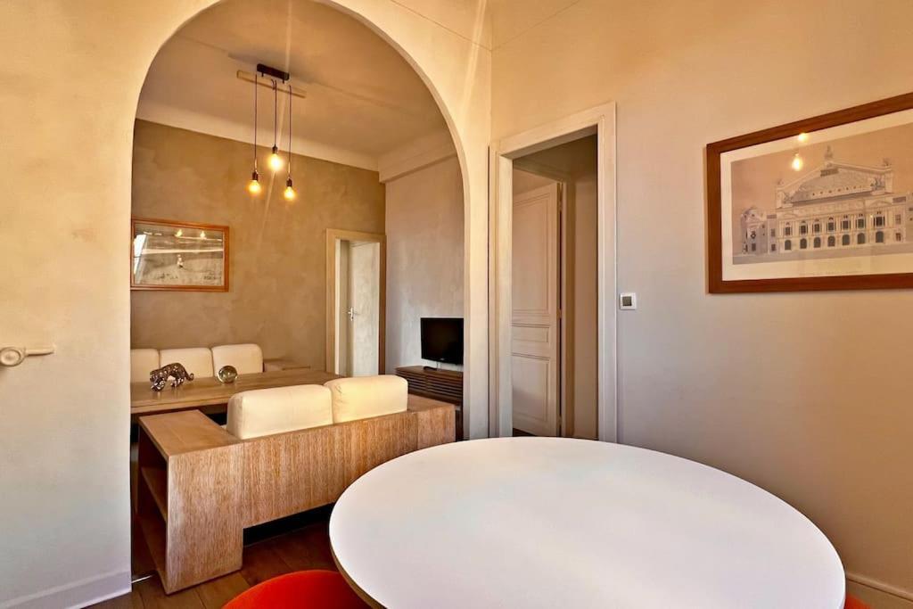Au Petit Bourgeois Apartment Nice Luaran gambar